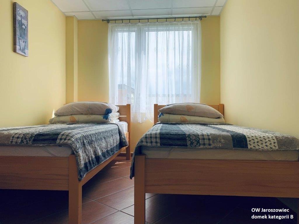 Ow Jaroszowiec Łazy Esterno foto