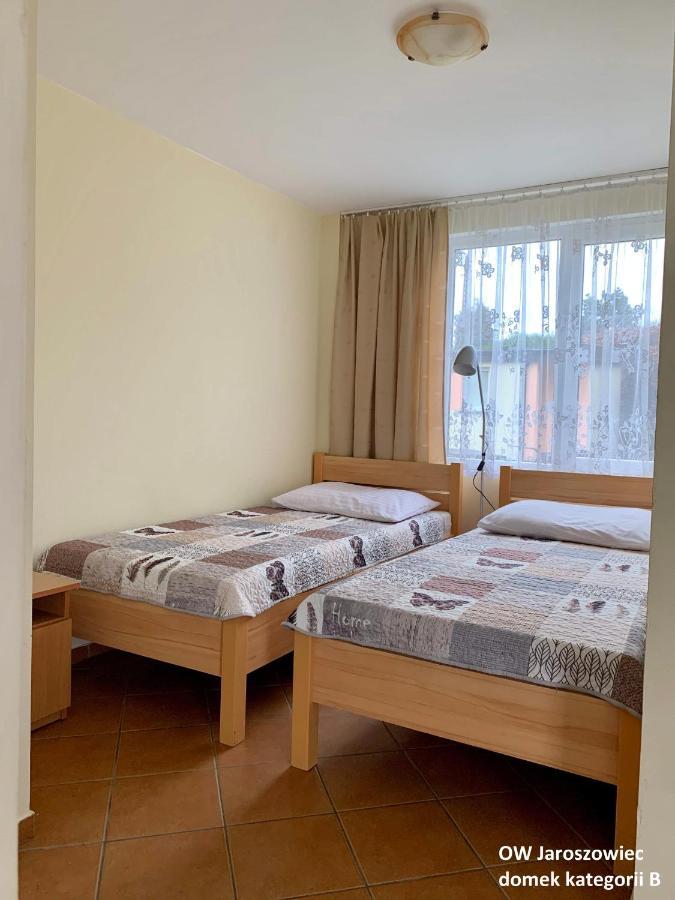 Ow Jaroszowiec Łazy Esterno foto