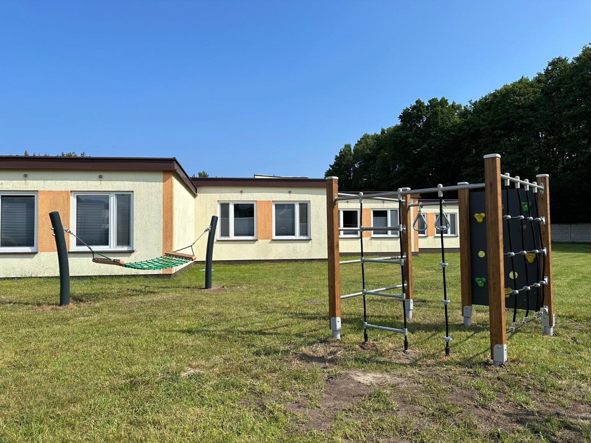 Ow Jaroszowiec Łazy Esterno foto
